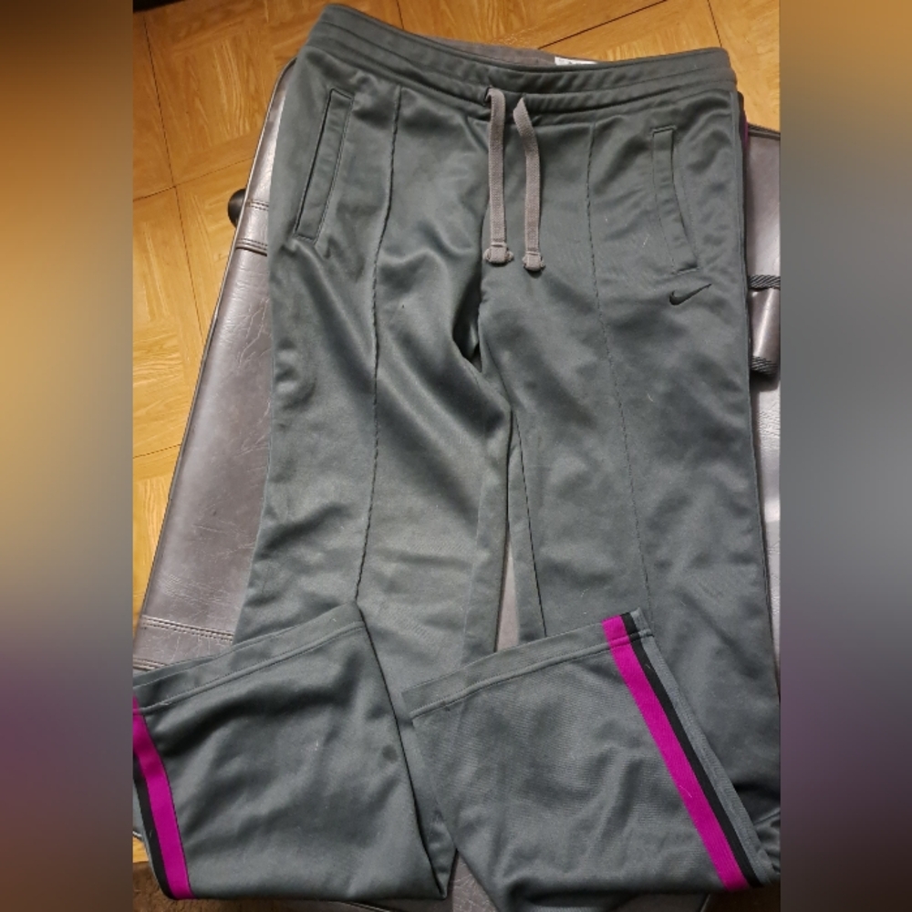 Nike xs pants